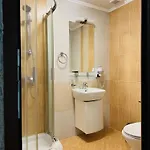 Charda Hotell *