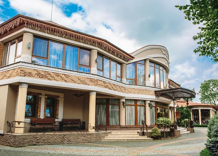 Charda Hotel